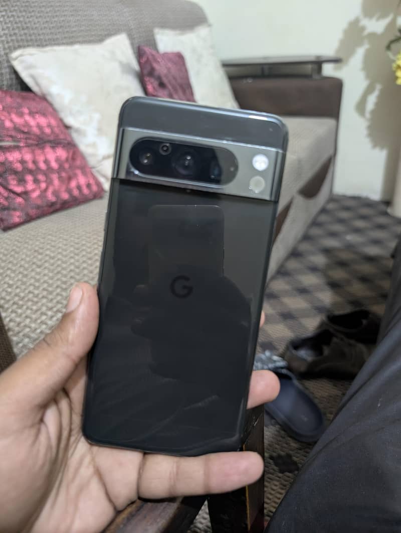 Google pixel 8 pro 1