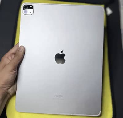 Ipad pro m2 chip 12.9 inches 6th generation 128gb  i pad