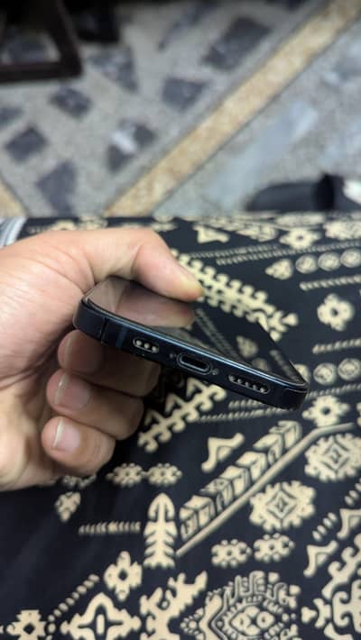 iphone 13 lla model 128 gb water pack  89BH