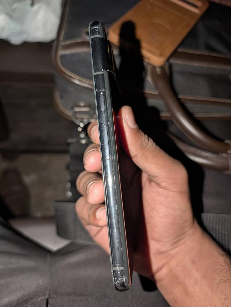 Google pixel 8 pro 3