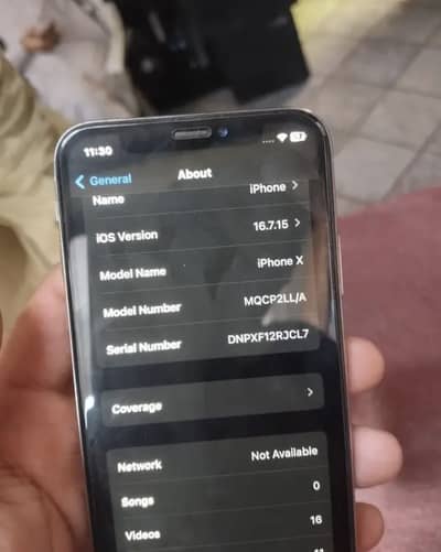 IPhone X factory unlock 256 just screen pa ask scrack ha