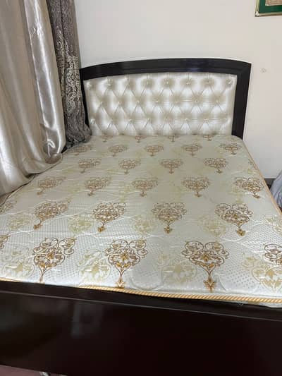 Queen Bed + Branded Foam ( Solid Akhrot wood)