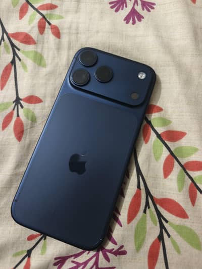 17 pro max 512gb UK physical sim time use with box and cable complete