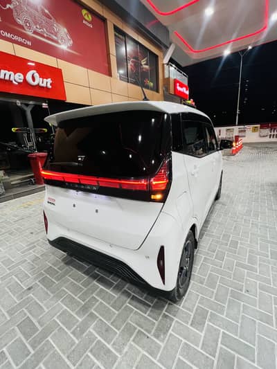 Nissan Sakura EV 2023