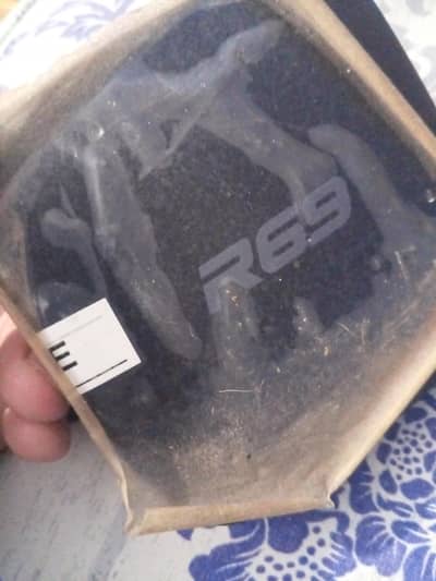 orignal R69 4 k Android 4/64