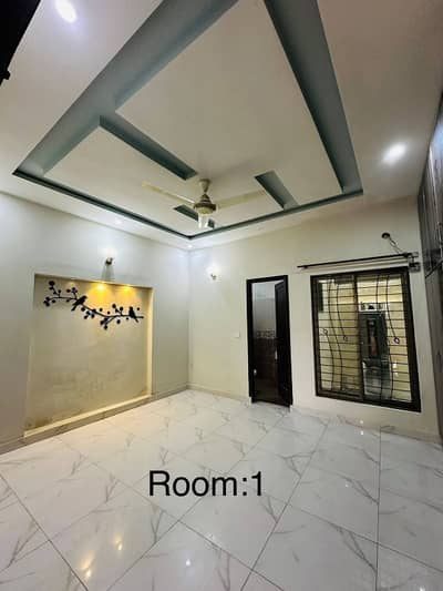 05 MARLA BRAND NEW TYPE TILE FLOOR HOUSE FOR RENT IN JOHAR TOWN LAHORE