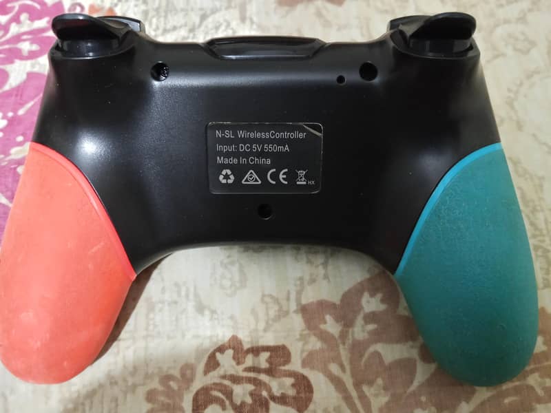 Nintendo Switch Pro Controller 1