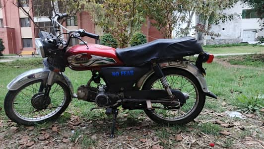 Safari 13 model motorcycle