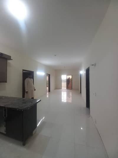 3 bed dd 1700 sqft 3rd Floor rent with maintenance 80k BURJ ul harmain