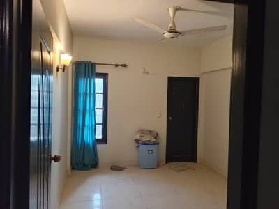 Apartment rent 3 Bedroom 1200sqft 2nd Floor Available in Sehar Commercial Dha phase 7