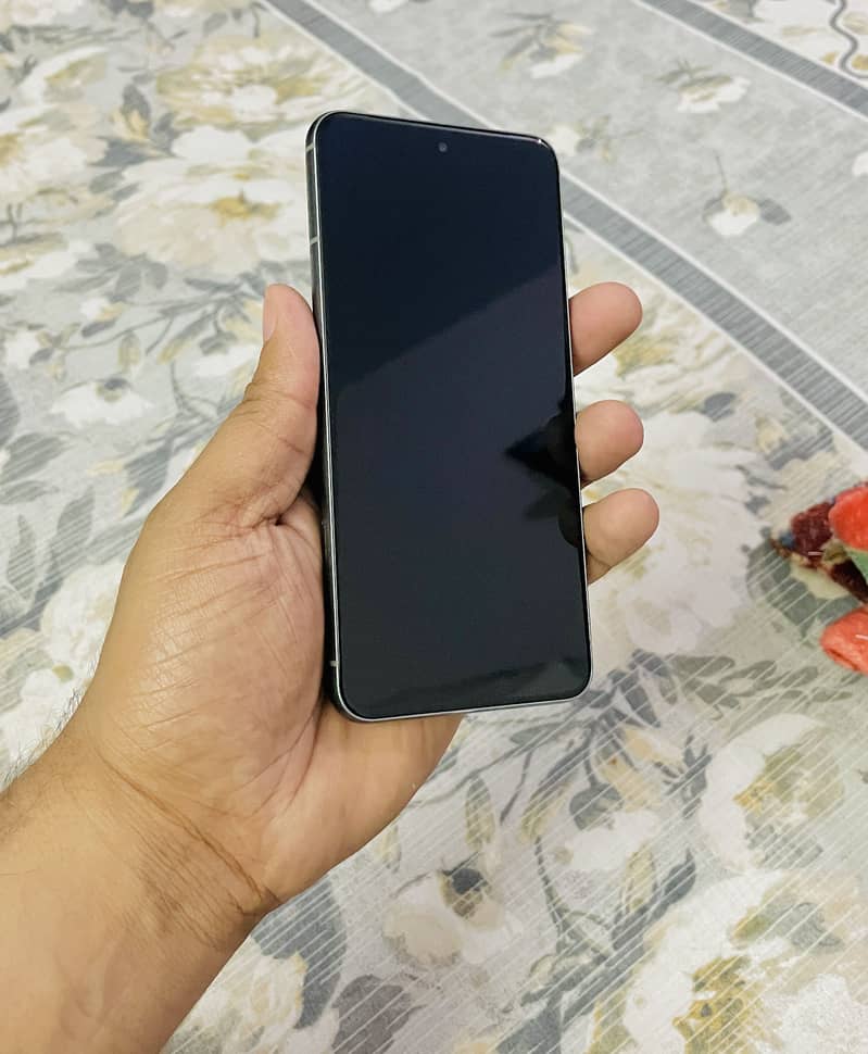 Google Pixel 8 5