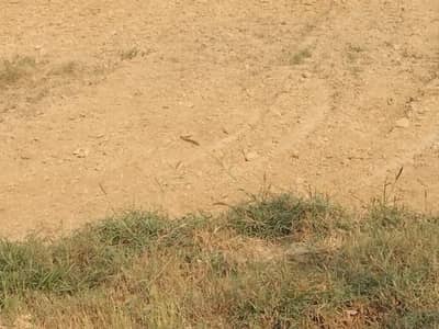 10 Marla plot for sale on reasonable price.