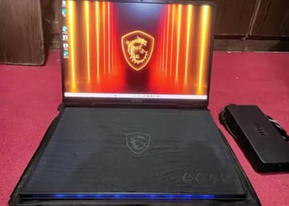 MSI Raider 18 Ai Ultra 9 285HX Rtx 5090 24 GB