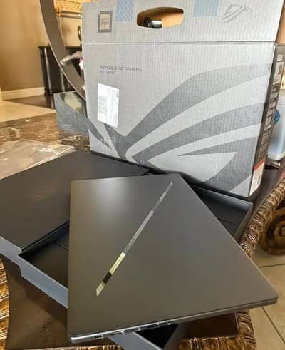 ASUS ROG Zephyrus G16 – RTX 4090, i9-185H, 32GB, 2TB SSD – USA Model