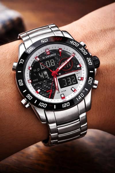 100% NAVIFORCE ORIGINAL MEN WATCH. . WEIGHT 200 GRMS.