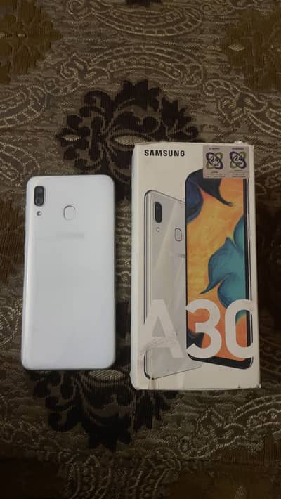 Samsung Galaxy A30