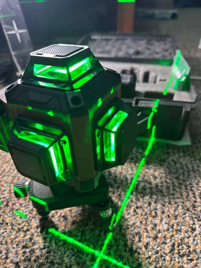 imported quality 12 lines laser level for sale Pakistan 03198614614