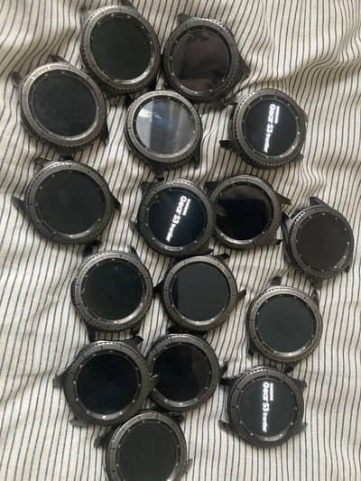 100 x mix model Samsung watches