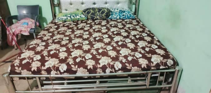 zada istemal nh howa  wa siver coloure hai