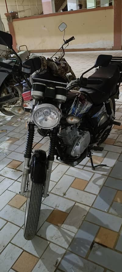 Suzuki 150 SE