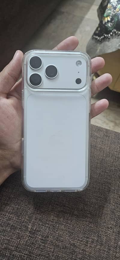 IPhone 17 pro max Jv 256gb with 2 cycle count