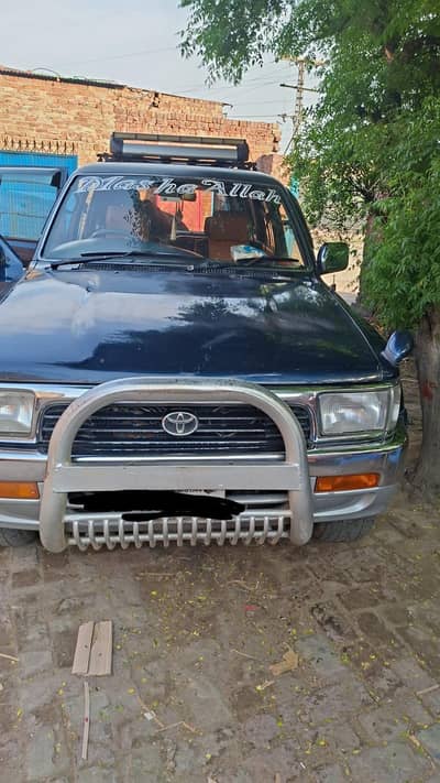 3000 engine hai 1994 model hai 2004 mai number lga hai