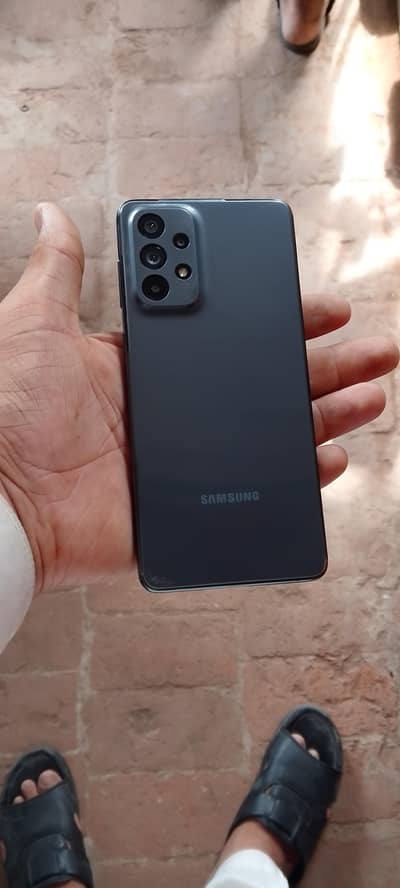 Samsung Galaxy A73