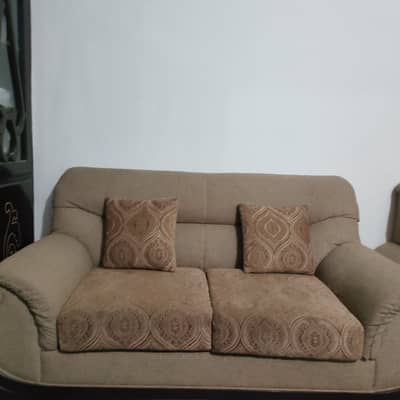 Premium 7 seater sofa/ Modern sofa for sale/ Excellent Condit