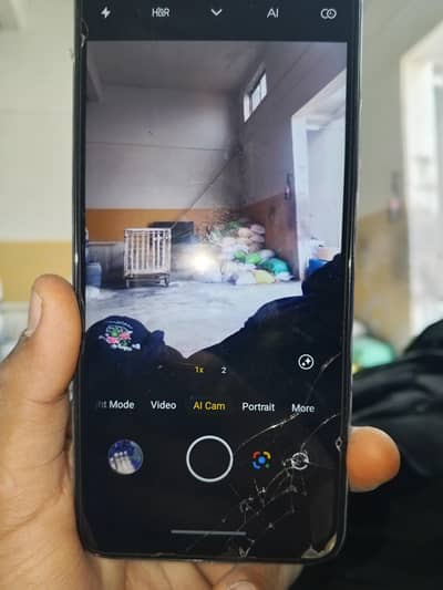 sego not 70 charging box ke sath 8 mahine ki guarantee