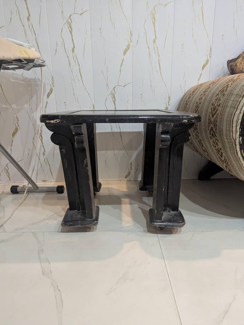 coffee table 0