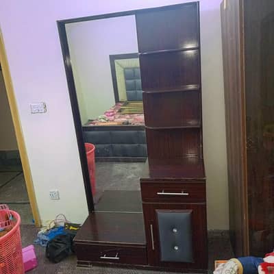 Dressing Table for Sale