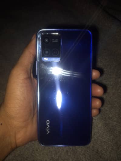 bilkul saf mbl hai bs non pta hai  GB /6/128 hai