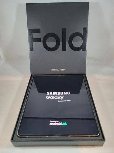 Samsung Z Fold 4 Gold