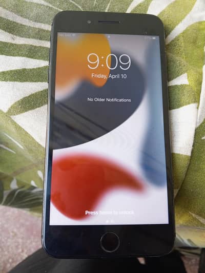 iphone 7 plus urgent deal 22000 128 bettery chang with box