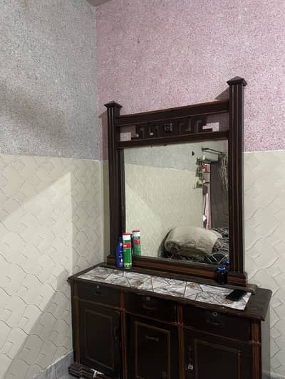 Dressing table