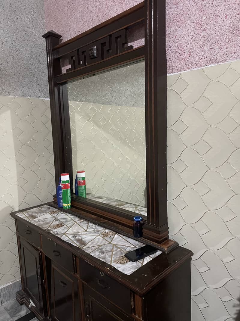Dressing table 1