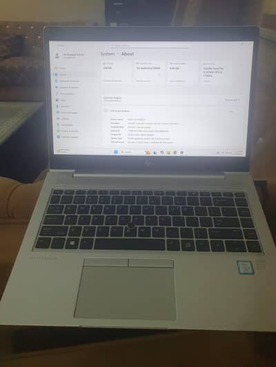Hp elitebook 840 i5 8th gen