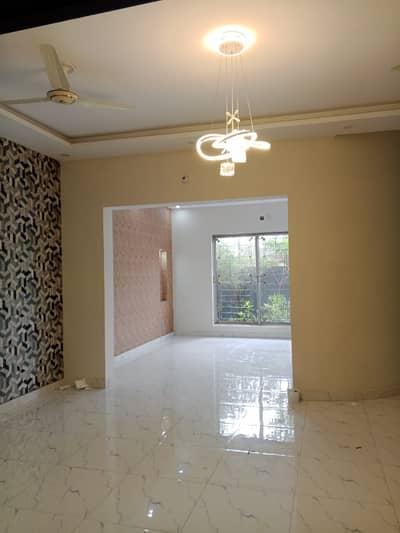 10 Marla House For Sale In Paragon City Lahore