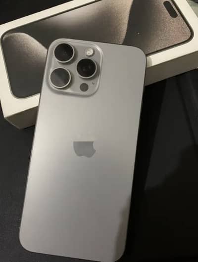 iphone 15 Pro Max. Jv. Natural Titanium zero scratch 10/10.86% health