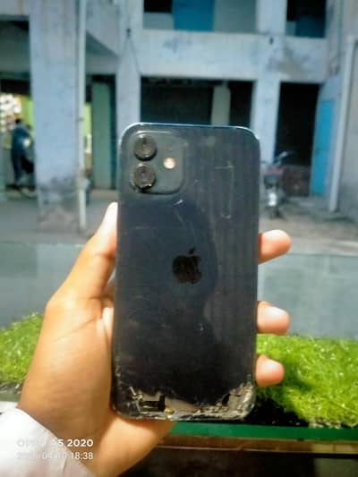 iPhone 12 icloud owner looked bak damig 128GB