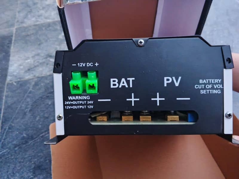 MPPT controller 60 Amp 1