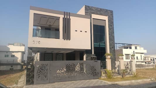 1 Kanal House Available For Rent In Bahria Town Phase 8