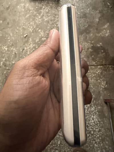 Q mobile android only 2 weeks used