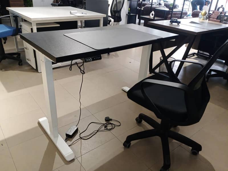 Height adjustable table 9