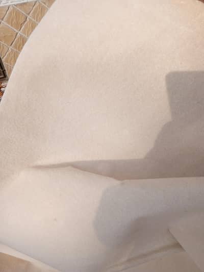 room carpet off-white color 12/12 size