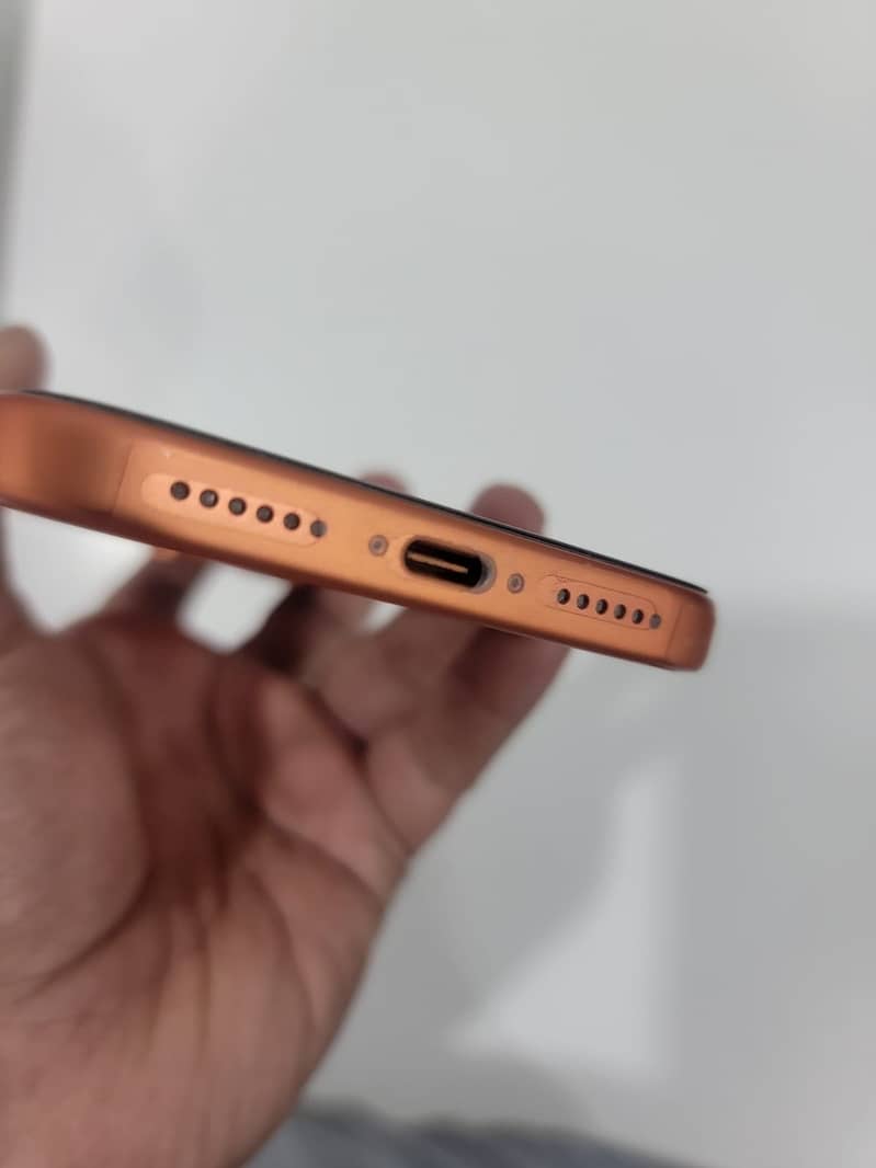 iPhone 17 Pro Max | 100% Battery Health | Like New Condition 0
