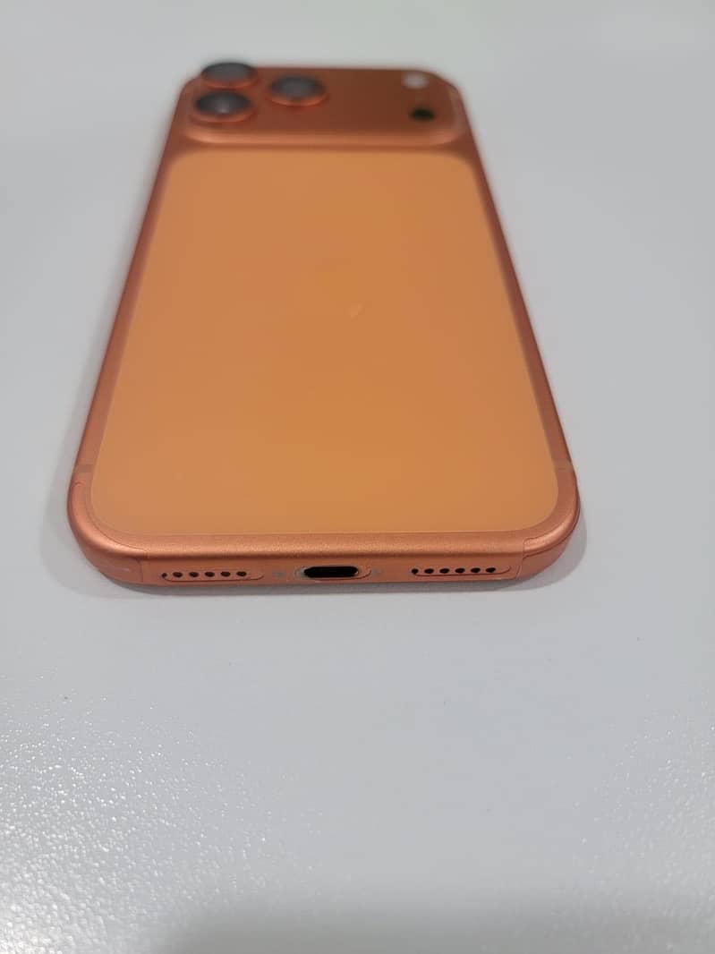 iPhone 17 Pro Max | 100% Battery Health | Like New Condition 5