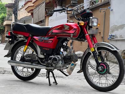 Honda CD70 2022