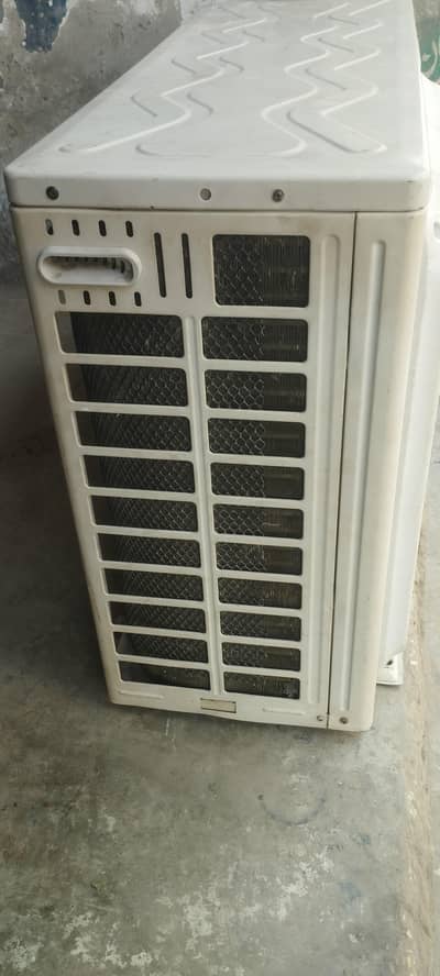 Haier AC DC Inverter 1.5 ton