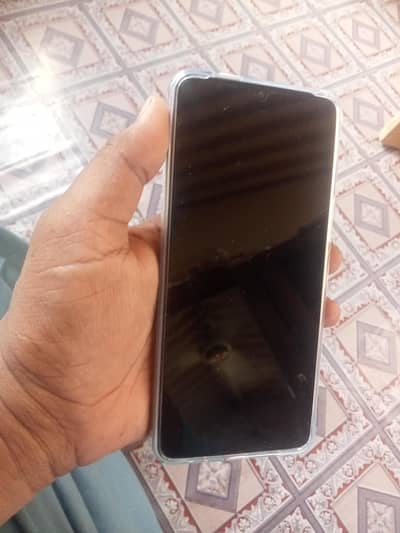 new model Hy Vivo y11 d 6/128 golden colour